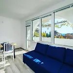 Boutique Blue In St - 5 Min To Apartment