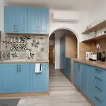 Boutique Blue In St - 5 Min To Apartment