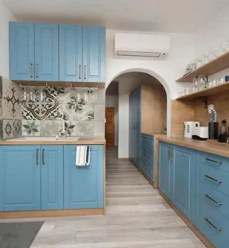 Boutique Blue In St - 5 Min To Apartament